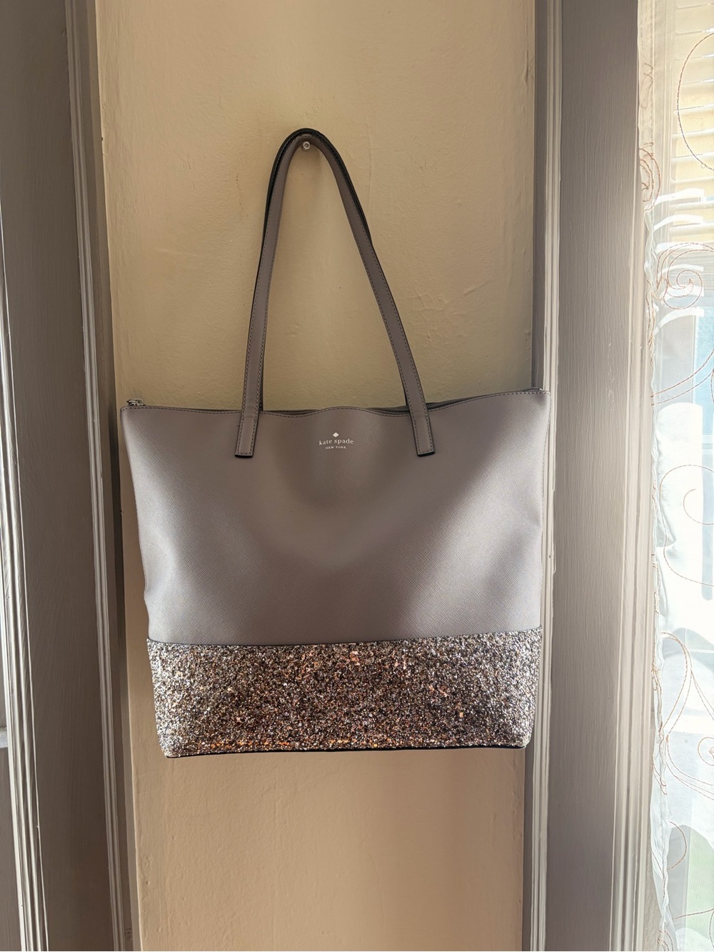 kate spade gray tote with glitter base